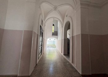 Interno palazzo - Box via Duca degli Abruzzi, 41, Taranto - photo 7