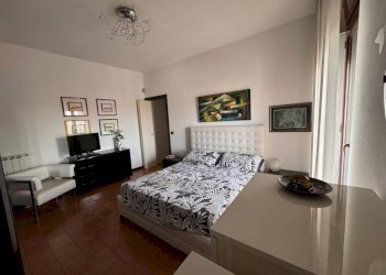 Camera da letto - Four-room apartment via Ancona, Taranto - photo 29