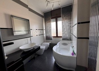 Bagno - Four-room apartment via Ancona, Taranto - photo 37