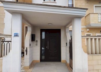 Facciata - Three-room apartment Lizzano - photo 2