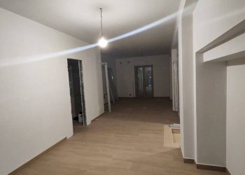 Salone - Three-room apartment Lizzano - photo 4