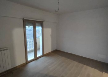 Camera da letto - Three-room apartment Lizzano - photo 11