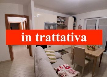 Salone - Two-room apartment viale della Liberazione, Taranto - photo 1