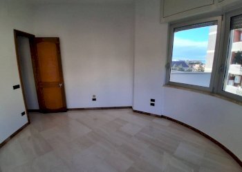 Camera da letto - Four-room apartment viale Virgilio, 146, Taranto - photo 16
