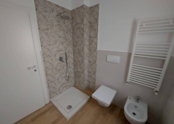 Bagno - Three-room apartment viale della Liberazione, 88, Taranto - photo 13