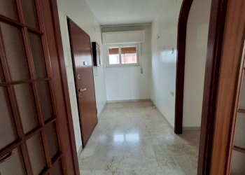 Ingresso - Trilocale via Lago di Bolsena, Taranto - foto 17