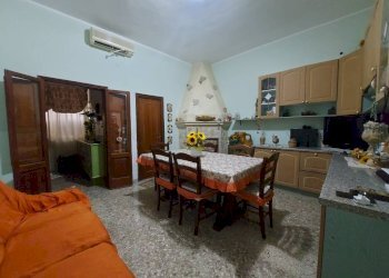 Sala da pranzo - Villa viale Unità d'Italia, Pulsano - foto 11