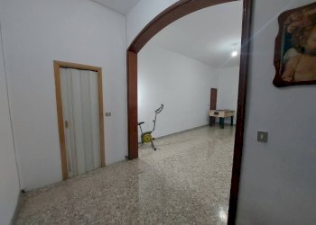 Interno palazzo - Villa viale Unità d'Italia, Pulsano - foto 21