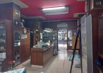 Interno non residenziale - Shop via Giuseppe Mazzini, 202, Taranto - photo 2