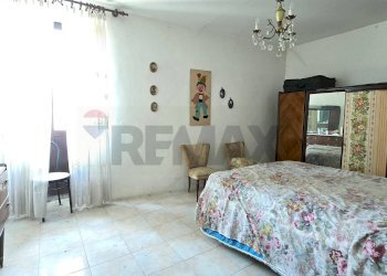 Camera / camera da letto - Casa indipendente Discesa Amorosi
 
7, Pettorano sul Gizio - foto 15