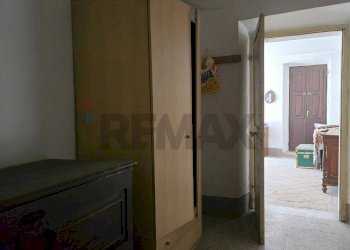 Hall / corridoio - Casa indipendente Discesa Amorosi
 
7, Pettorano sul Gizio - foto 29