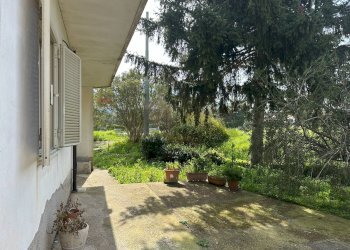 Giardino - Casa indipendente Corso 25 Archi
 
41, Montaquila - foto 5