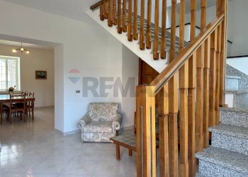 Scale - Casa indipendente Corso 25 Archi
 
41, Montaquila - foto 8