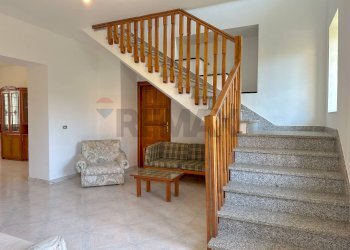 Scale - Casa indipendente Corso 25 Archi
 
41, Montaquila - foto 10