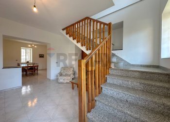 Scale - Casa indipendente Corso 25 Archi
 
41, Montaquila - foto 12