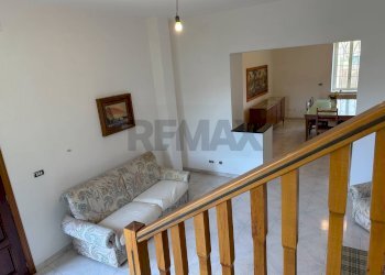 Scale - Casa indipendente Corso 25 Archi
 
41, Montaquila - foto 17