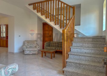 Scale - Casa indipendente Corso 25 Archi
 
41, Montaquila - foto 22