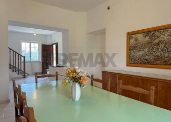 Sala da pranzo - Casa indipendente Corso 25 Archi
 
41, Montaquila - foto 25