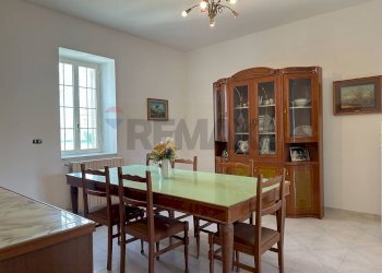 Sala da pranzo - Casa indipendente Corso 25 Archi
 
41, Montaquila - foto 34