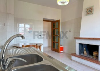 Cucina - Casa indipendente Corso 25 Archi
 
41, Montaquila - foto 36