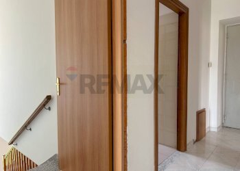 Hall / corridoio - Casa indipendente Corso 25 Archi
 
41, Montaquila - foto 37