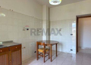 Sala da pranzo - Casa indipendente Corso 25 Archi
 
41, Montaquila - foto 52