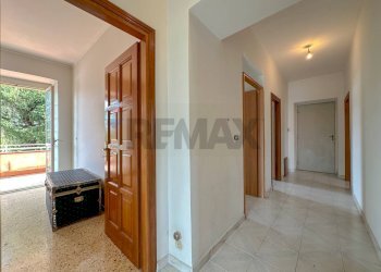 Hall / corridoio - Casa indipendente Corso 25 Archi
 
41, Montaquila - foto 54