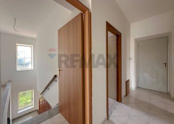 Hall / corridoio - Casa indipendente Corso 25 Archi
 
41, Montaquila - foto 71