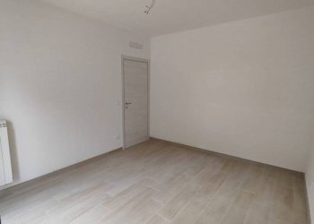 Camera da letto - Three-room apartment via Vittorio Veneto, 34, Lizzano - photo 12