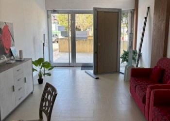 Salone - Negozio Circonvallazione dei Fiori, 255, Taranto - foto 2