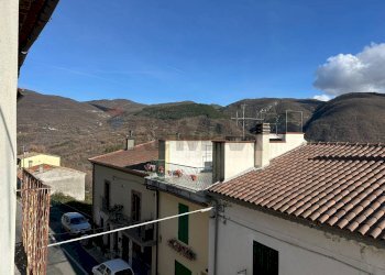 Vista delle montagne - Semi-detached house Via Nazionale
 
31, Pizzone - photo 17