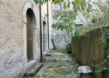 Giardino - Semi-detached house Via Nazionale
 
31, Pizzone - photo 23