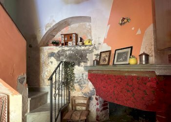 Scale - Semi-detached house Via Nazionale
 
31, Pizzone - photo 46