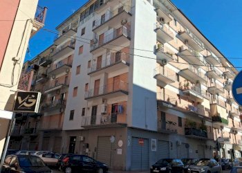 Facciata - Bilocale via Solìto, 7, Taranto - foto 14