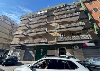 Facciata - Bilocale via Salento, 90, Taranto - foto 1