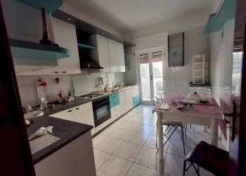 Cucina - Three-room apartment via Romagna, 61, Taranto - photo 1