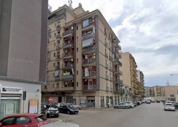 Facciata - Three-room apartment via Romagna, 61, Taranto - photo 3