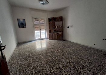 Camera da letto - Three-room apartment via Romagna, 61, Taranto - photo 12