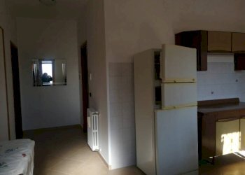 Two-room apartment Leporano - photo 5