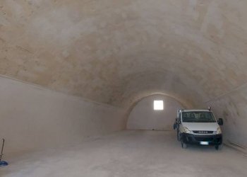 Box auto - Capannone via Costantinopoli, 74, Taranto - foto 2