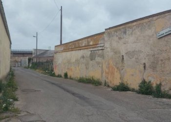 Zona - Capannone via Costantinopoli, 74, Taranto - foto 7