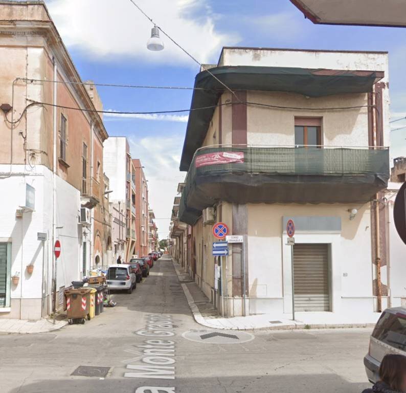 Zona - Trilocale via Montegrappa, 3, Taranto - foto 1