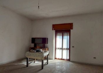 Cucina - Trilocale via Montegrappa, 3, Taranto - foto 11