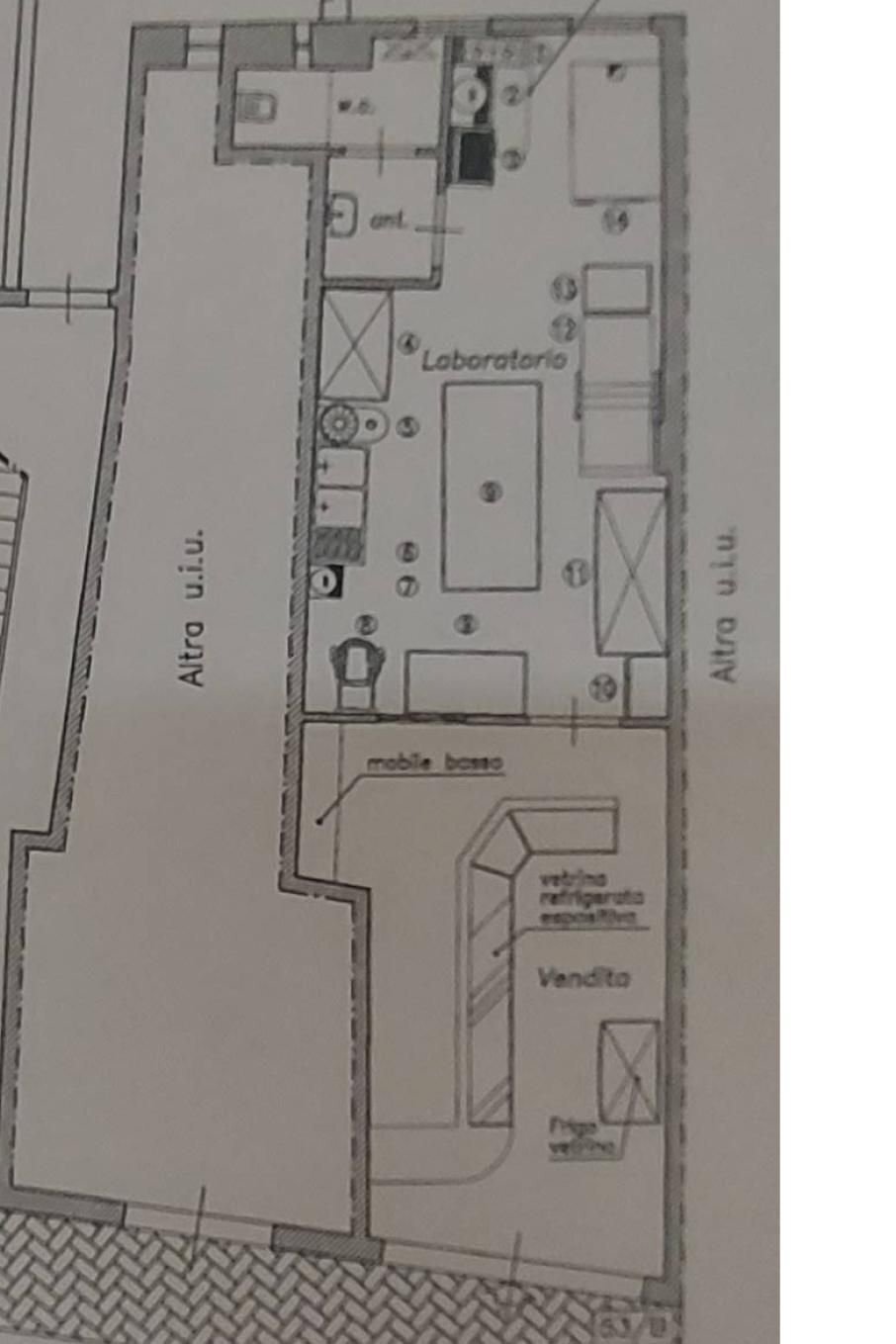 Shop via Orsini, 53, Taranto - floor plans 1