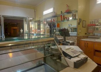 Interno non residenziale - Shop via Orsini, 53, Taranto - photo 1