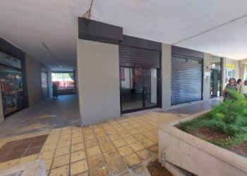 Negozio via Giacomo Lacaita, 13, Taranto - foto 7