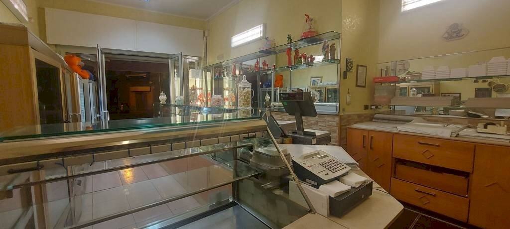 Pasticceria via Orsini, 53, Taranto - foto 1