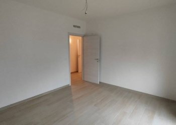 Camera da letto - Three-room apartment via Vittorio Veneto, 34, Lizzano - photo 9
