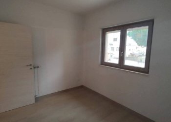 Cameretta - Three-room apartment via Vittorio Veneto, 34, Lizzano - photo 14