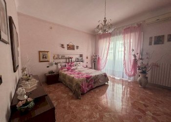 Camera da letto - Four-room apartment via Plateja, 58, Taranto - photo 10